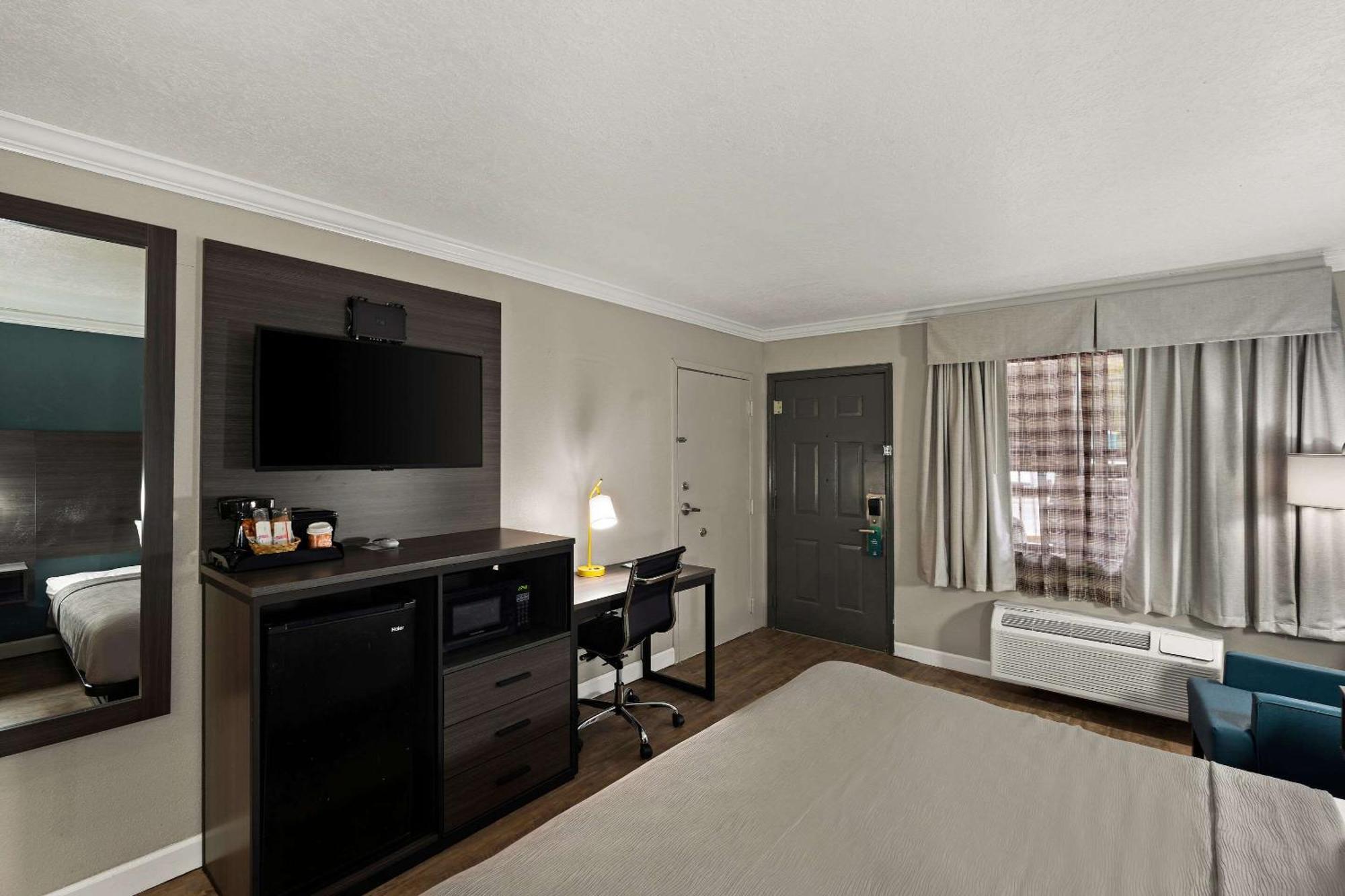 Quality Inn Ocean Springs Esterno foto