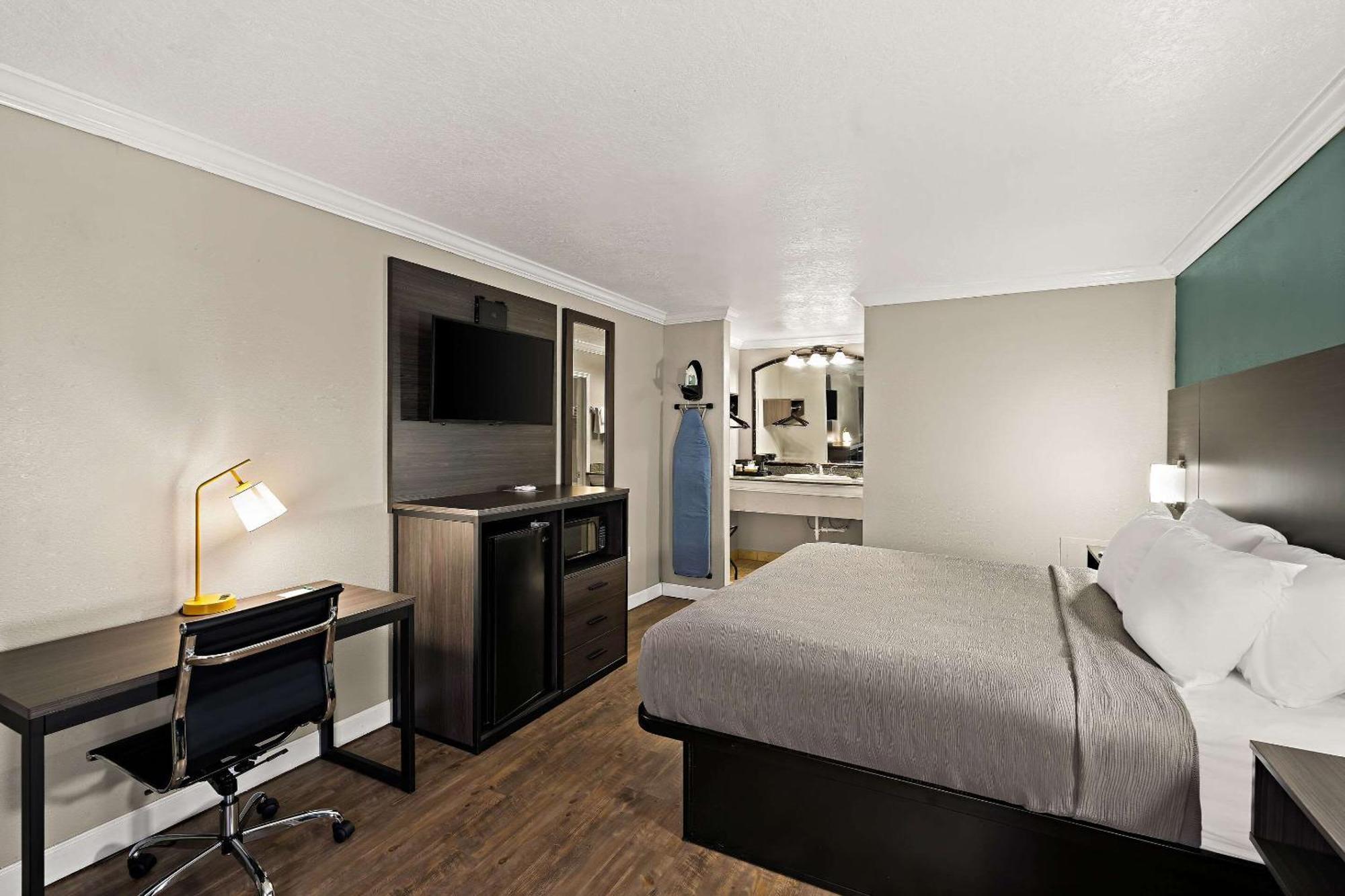 Quality Inn Ocean Springs Esterno foto